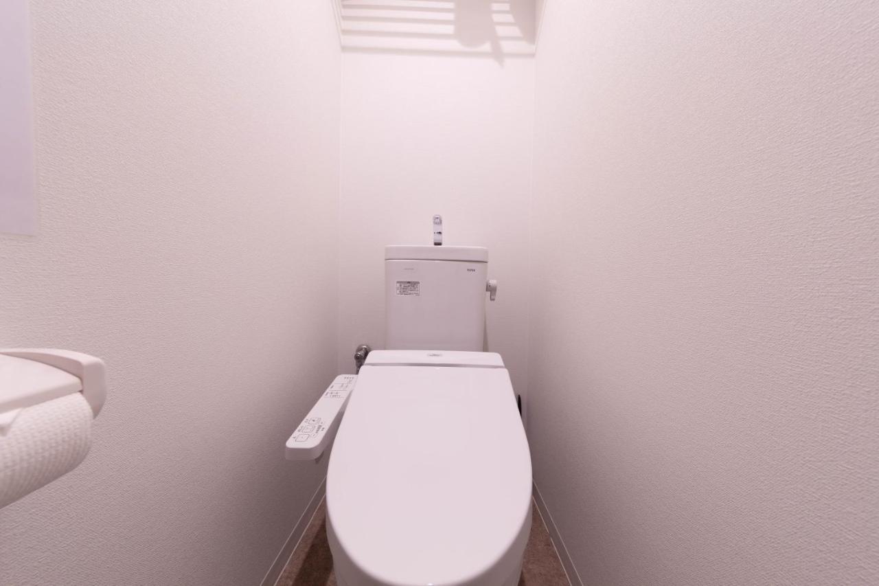 Guest House Megu-Chan Осака Екстериор снимка